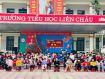 Học sinh hào hứng xem các đội thi đấu