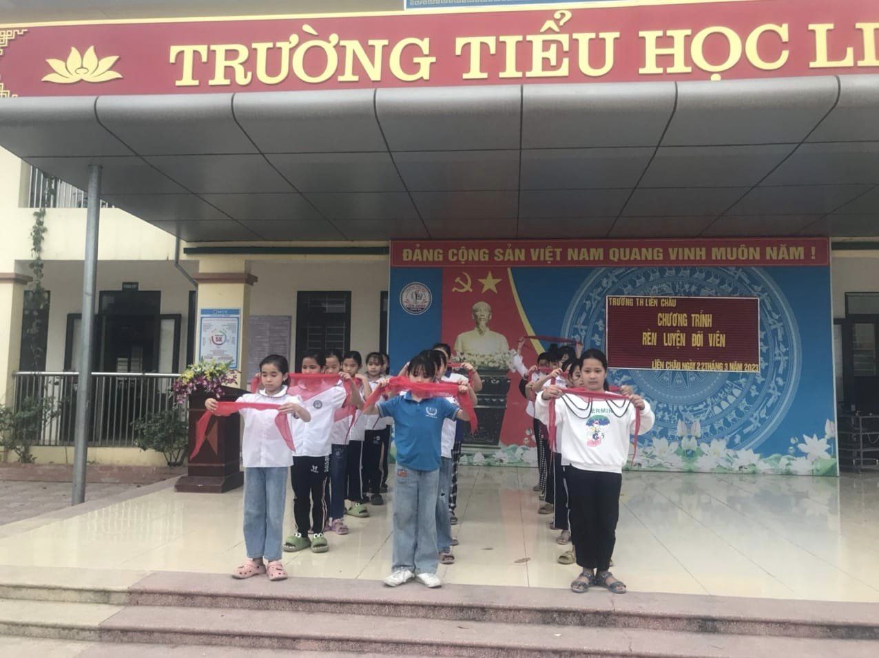 Chương trình "Rèn luyện đội viên" nhằm giáo dục các em thiếu nhi thực hiện tốt theo 5 điều Bác Hồ dạy.