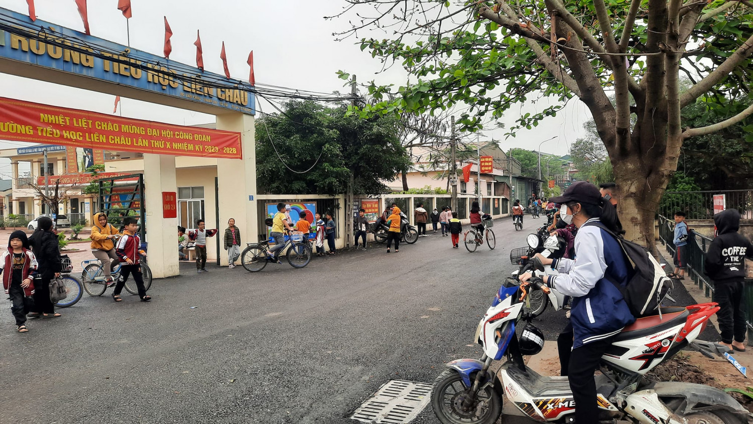 Mô hình "Cổng trường an toàn giao thông" tại trường Tiểu học Liên Châu
