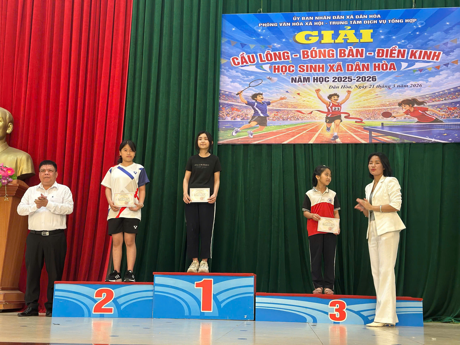 Tuyến đạt giải nhất Cầu lông nữ