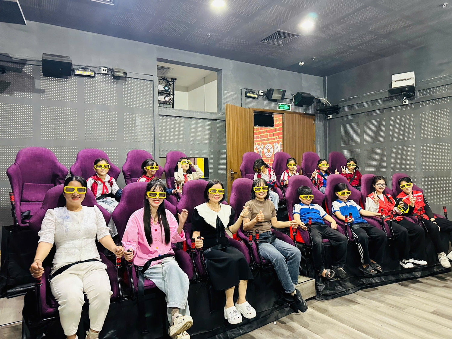 HOẠT ĐỘNG TRẢI NGHIỆM BỔ ÍCH