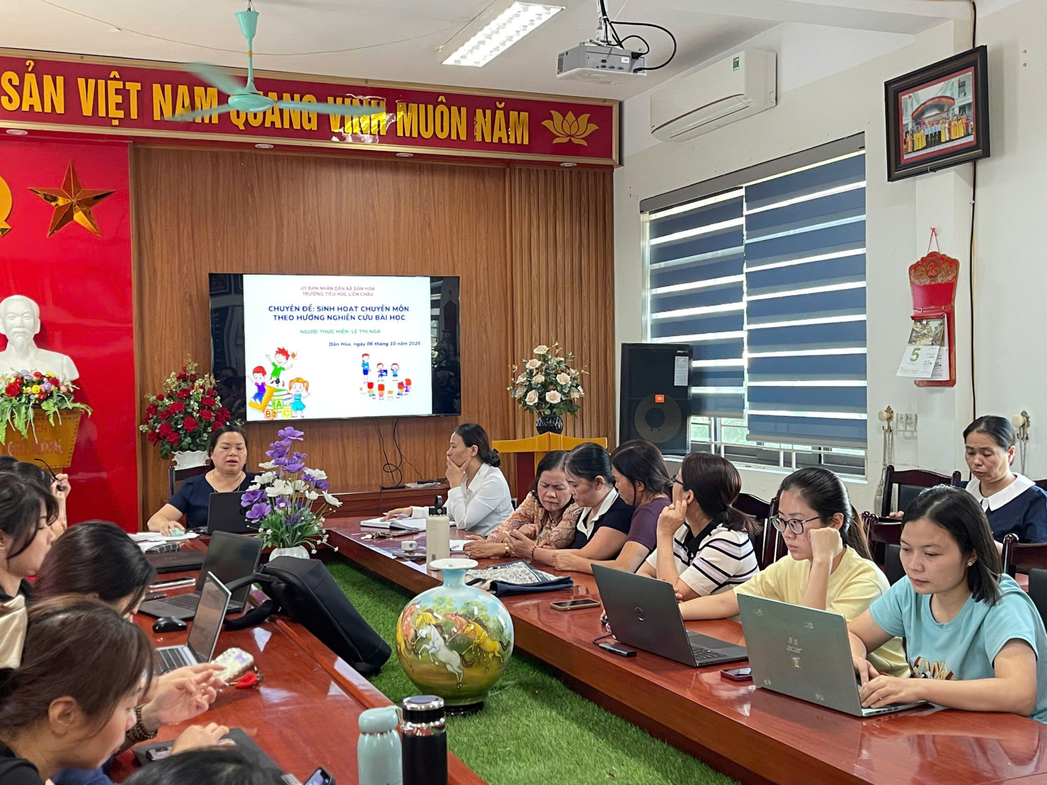 Trường Tiểu học Liên Châu Tổ chức Thành công Chuyên đề Sinh hoạt Chuyên môn Theo Hướng Nghiên cứu Bài học